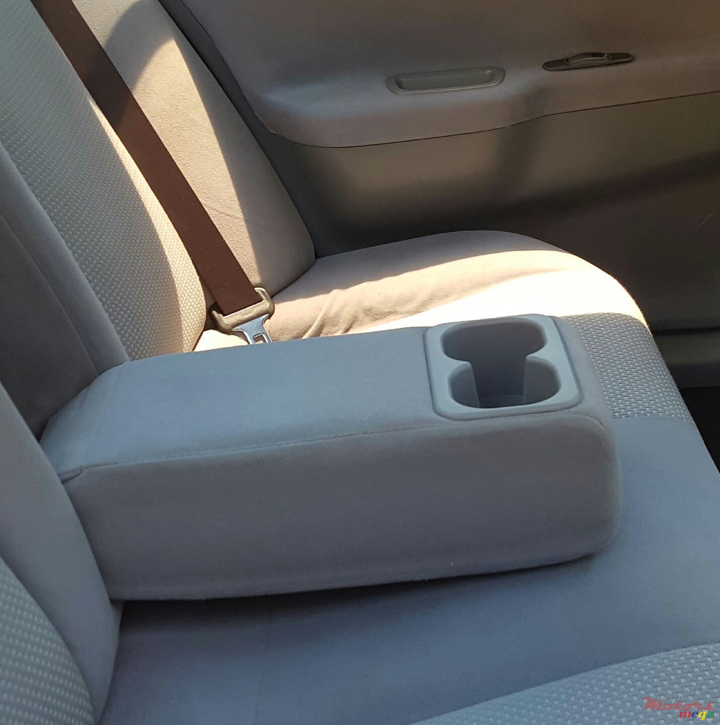 2006' Mitsubishi Lancer photo #4