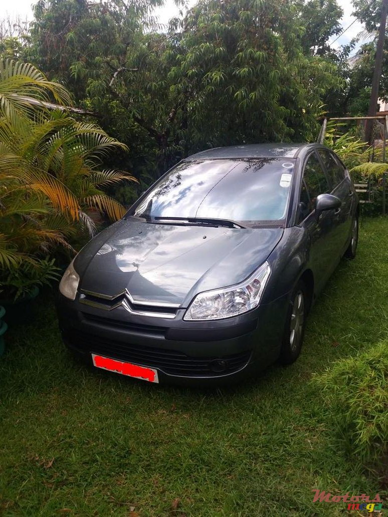 2007' Citroen C4 photo #1