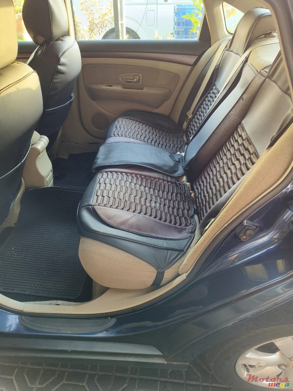 2010' Nissan Bluebird photo #4