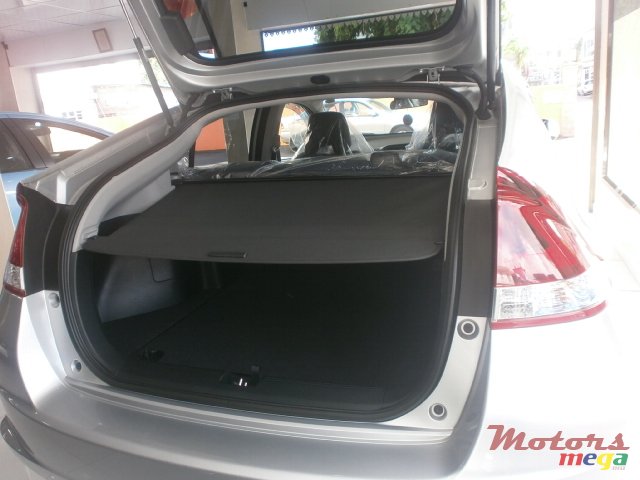 2014' Honda Insight photo #7