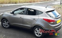 2010' Hyundai Tucson photo #4