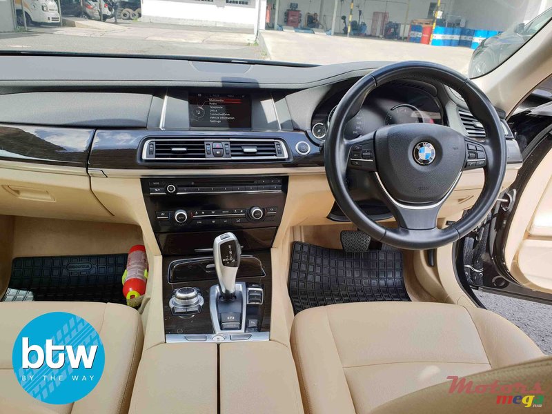 2014' BMW 730 LI photo #6