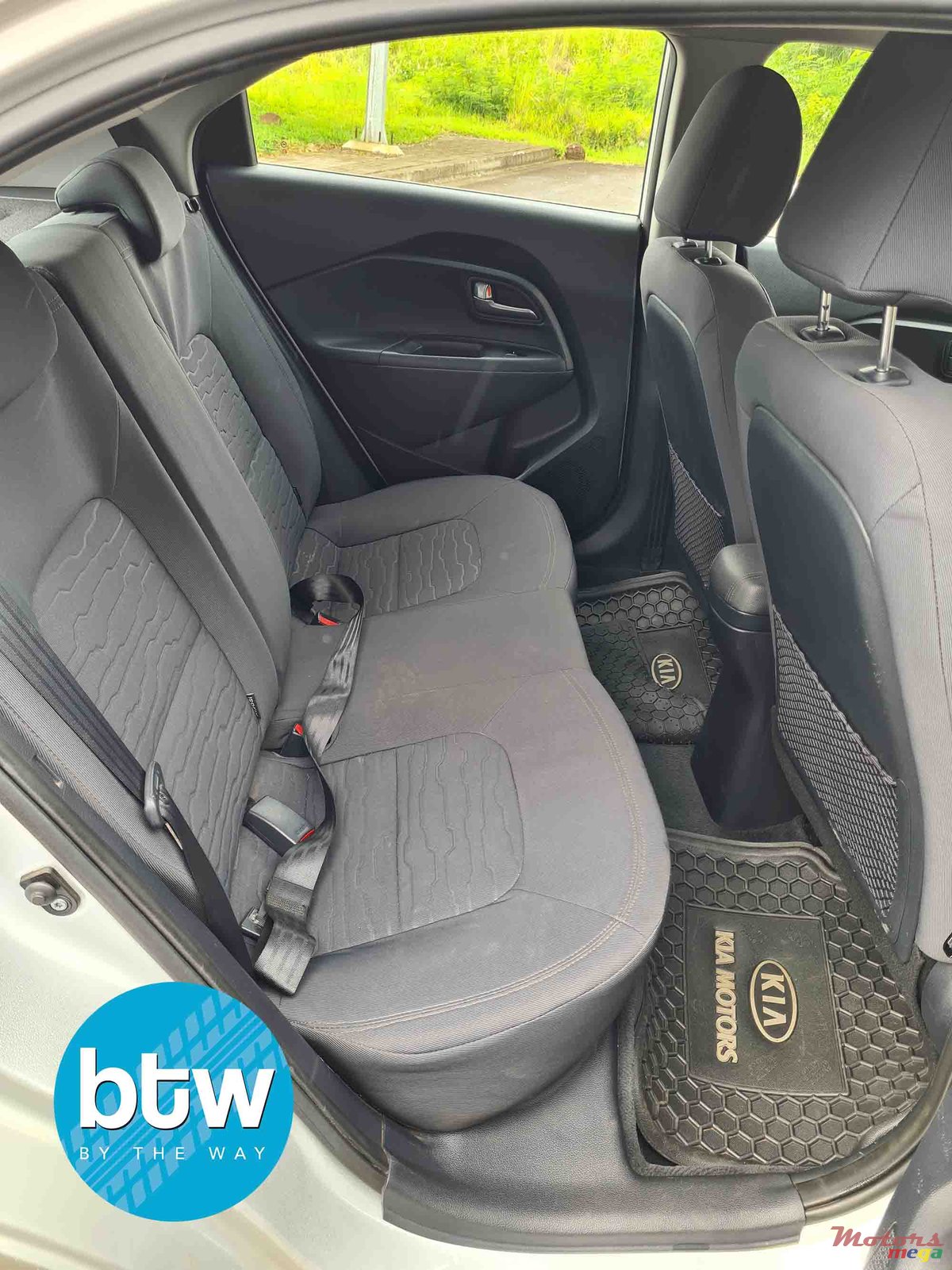 2013' Kia Rio photo #4