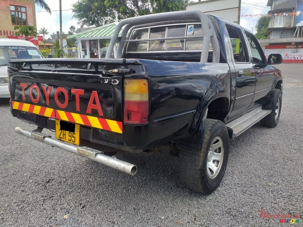 1995' Toyota Hilux photo #5