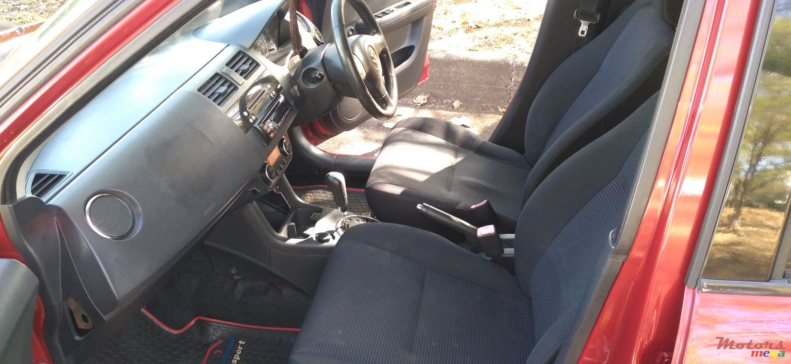 2008' Suzuki Swift photo #7