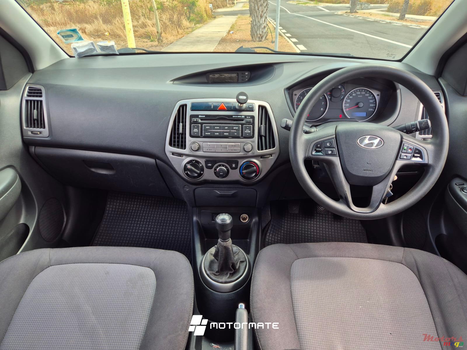 2014' Hyundai i20 photo #6