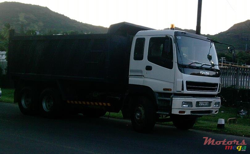 2005' Isuzu Amigo dumper photo #6