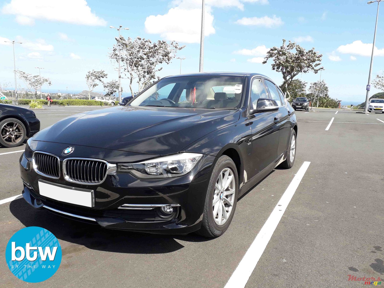 2014' BMW 320 photo #2