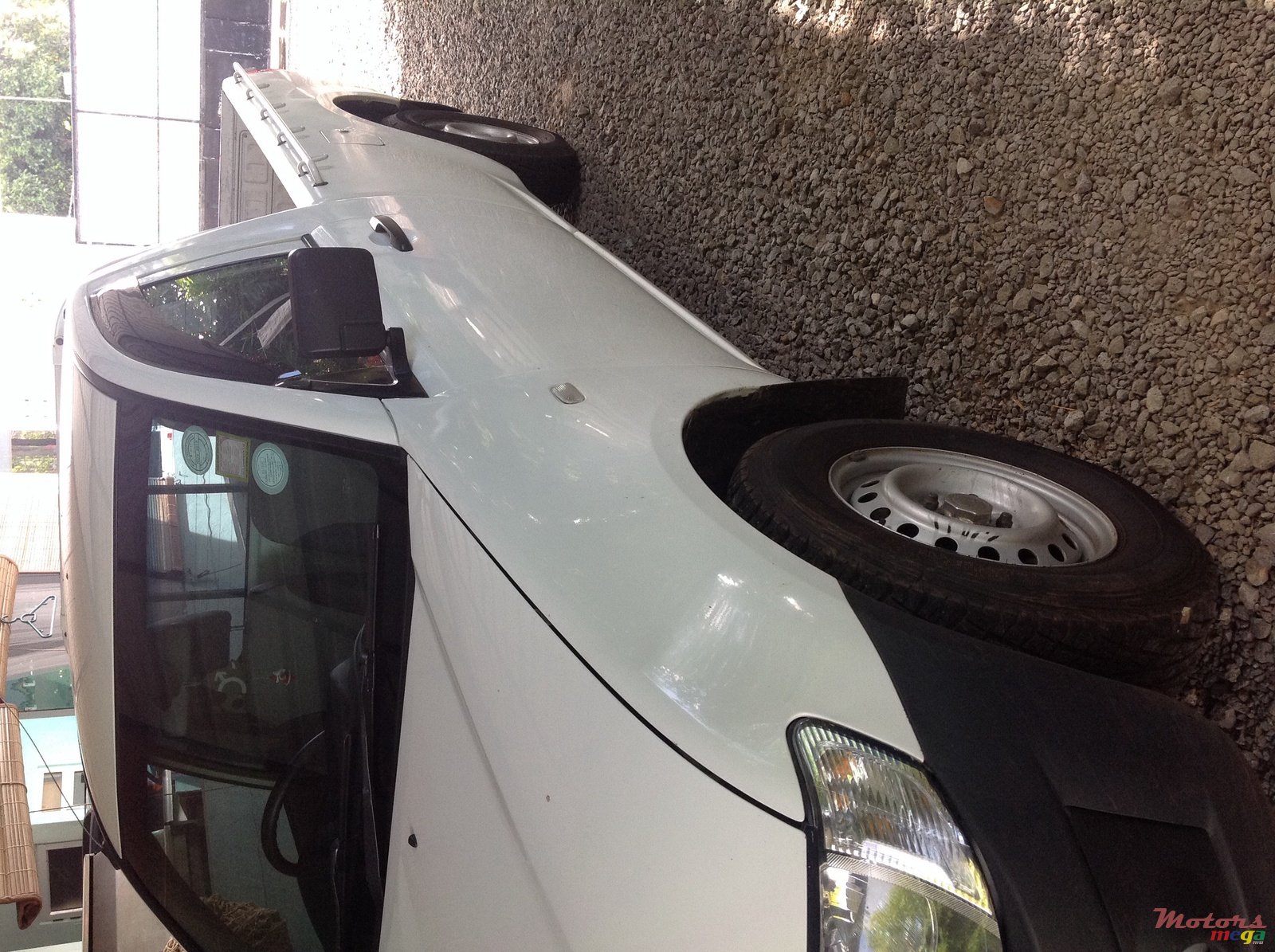 2012' Mitsubishi L 200 photo #1