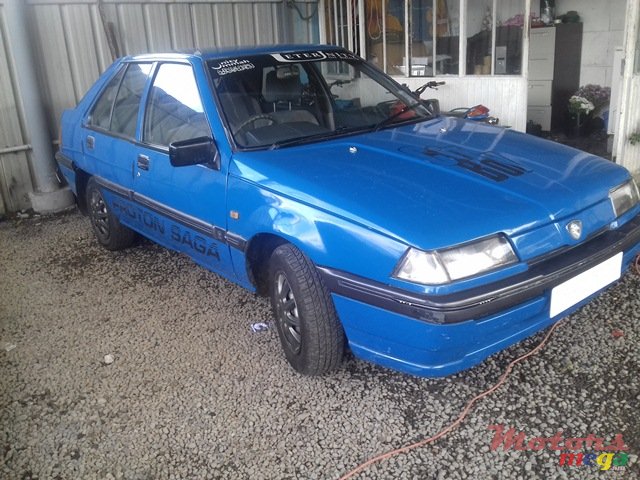 2000' Proton Saga photo #3