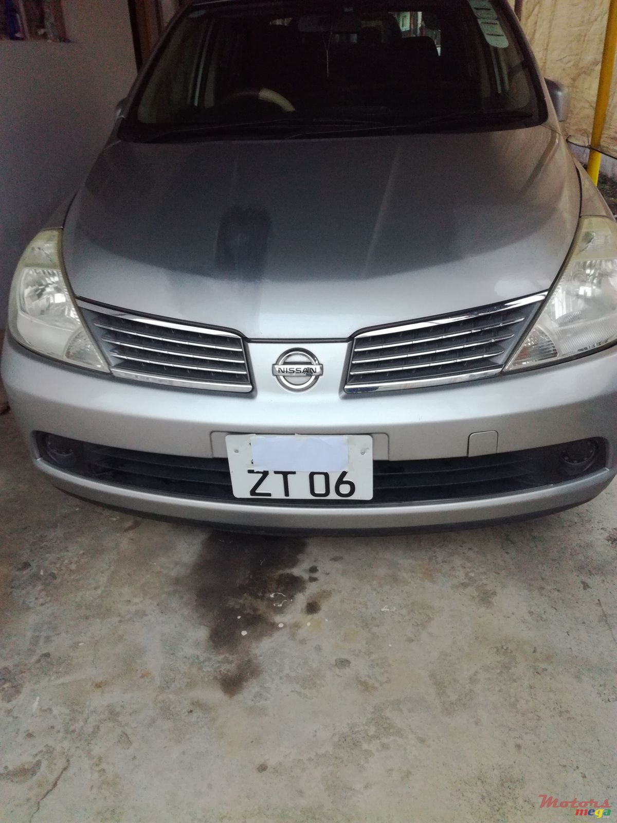 2006' Nissan Tiida photo #2