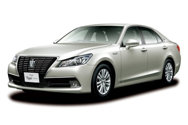 2013 Toyota Crown Royal and Crown Athlete Launch in Japan