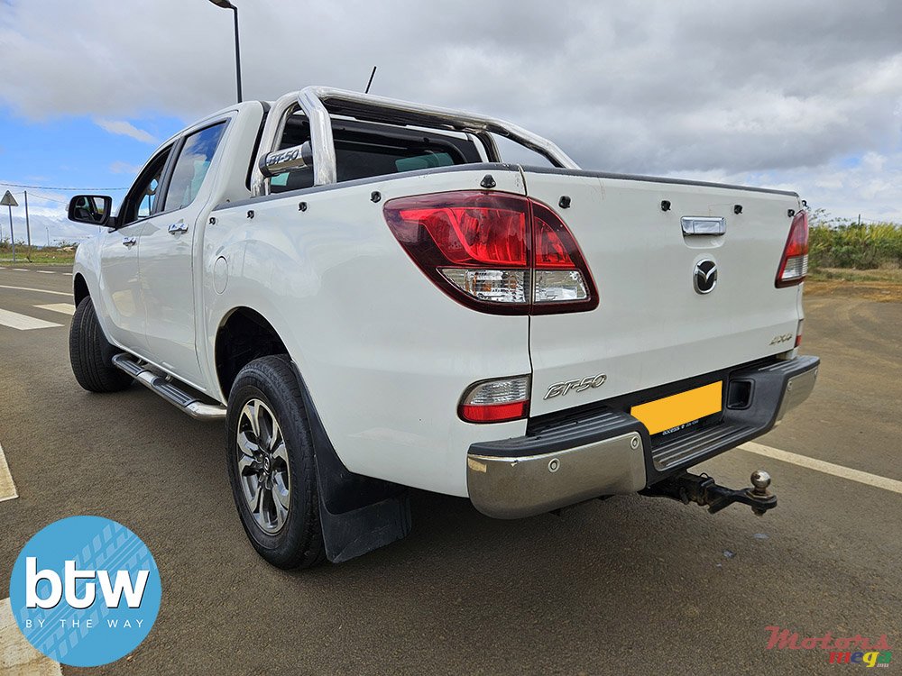 2019' Mazda BT-50 photo #3