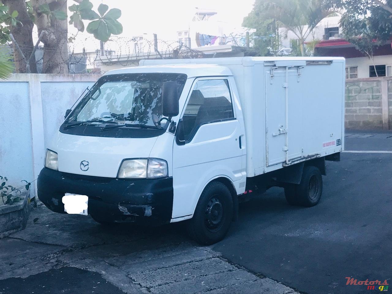 2001' Mazda Bongo photo #1