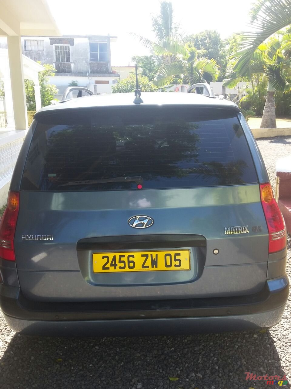 2005' Hyundai photo #3