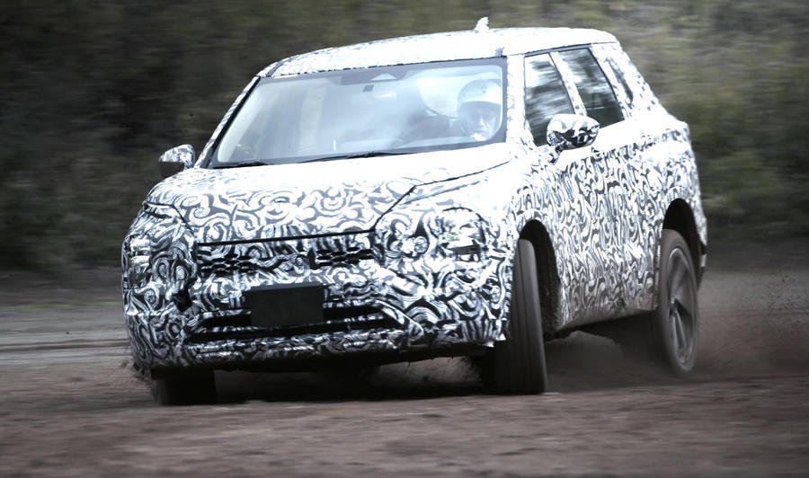 New Mitsubishi Outlander previewed ahead of 16 Feburary reveal