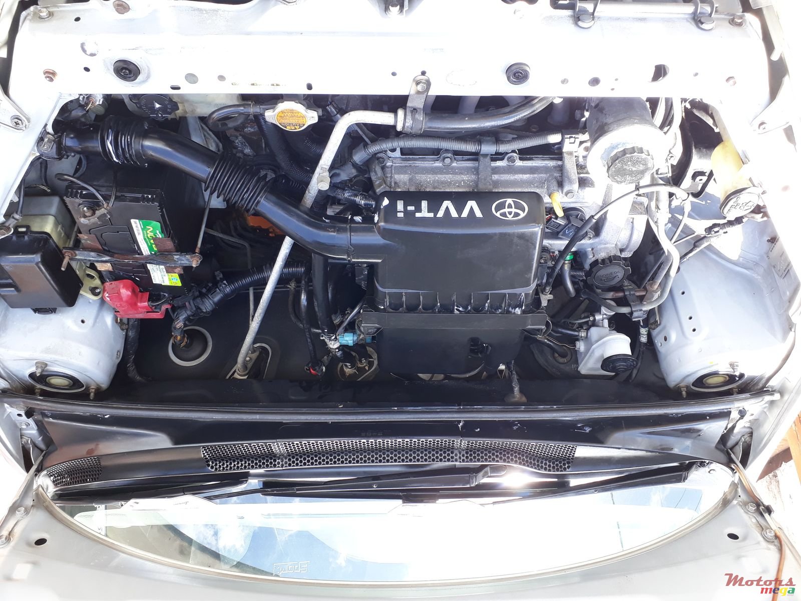 1999' Toyota Vitz photo #7