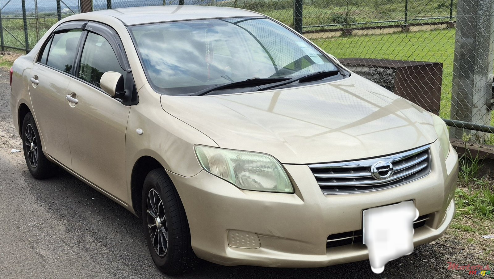 2008' Toyota Axio photo #3