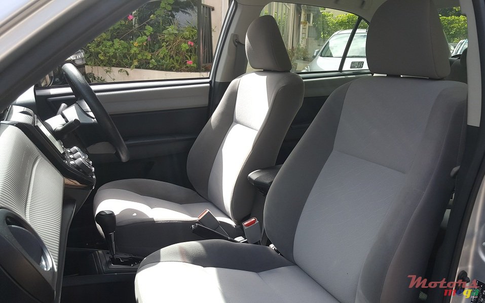 2014' Toyota Axio photo #5
