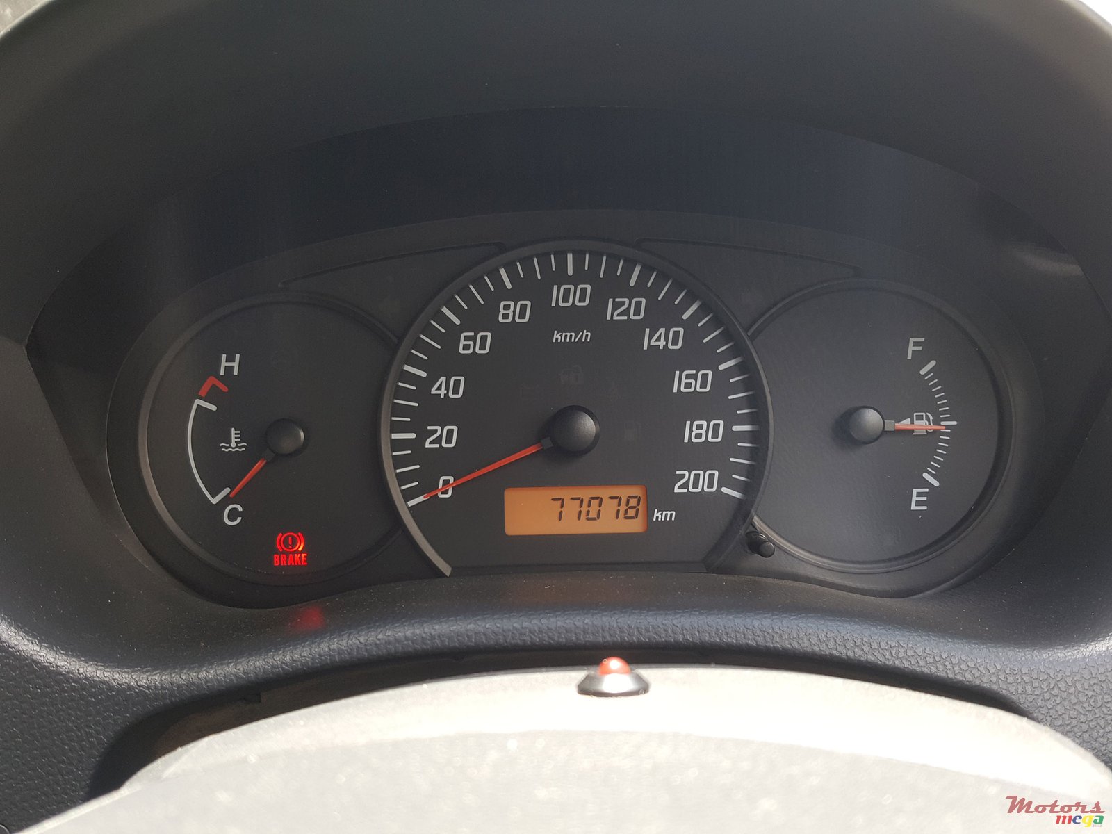 2009' Suzuki Swift Dzire photo #7