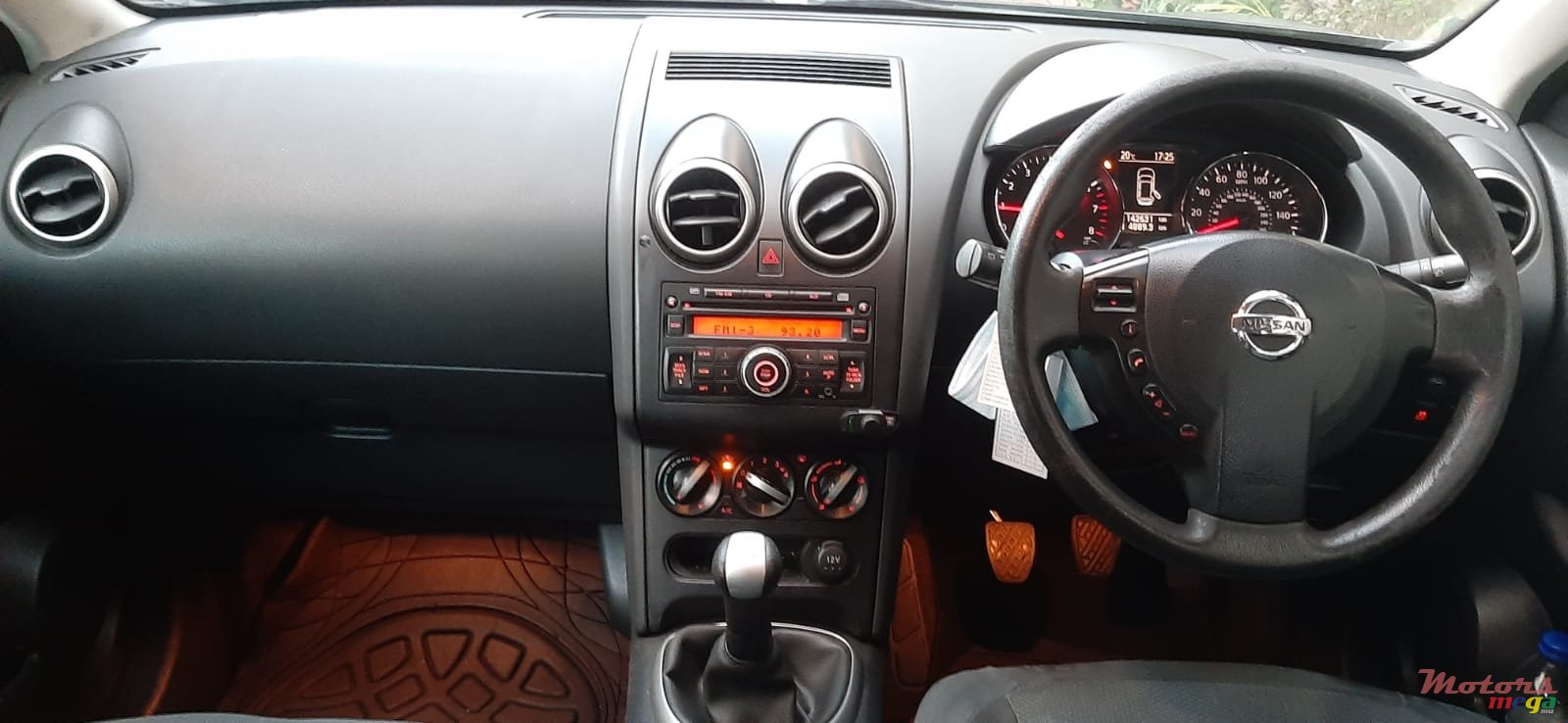 2013' Nissan Qashqai photo #6