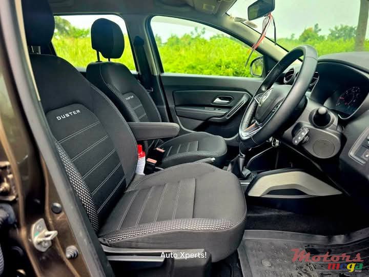 2022' Renault Duster Intens Turbo photo #6