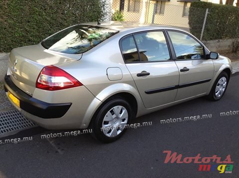 2007' Renault photo #2