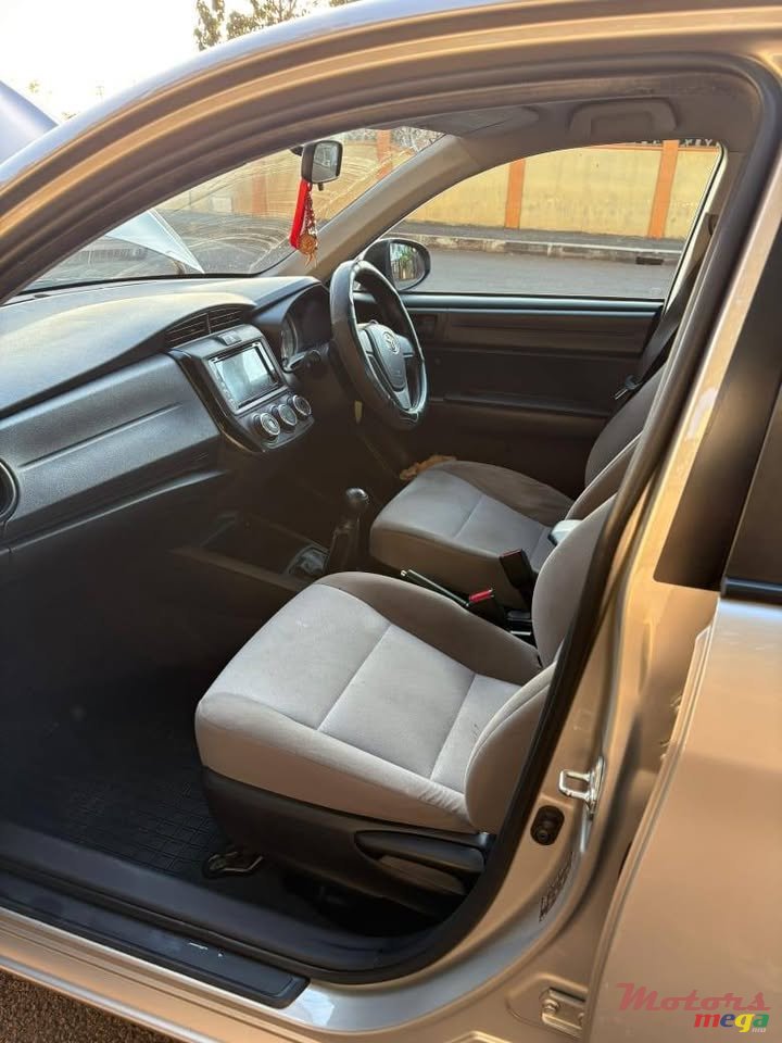 2015' Toyota Axio photo #4