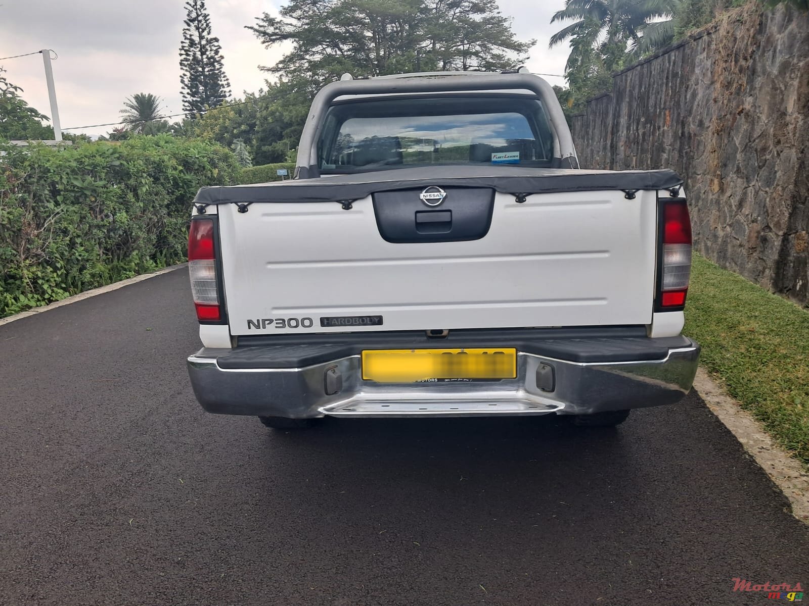 2016' Nissan NP300 HARDBODY Predator photo #6