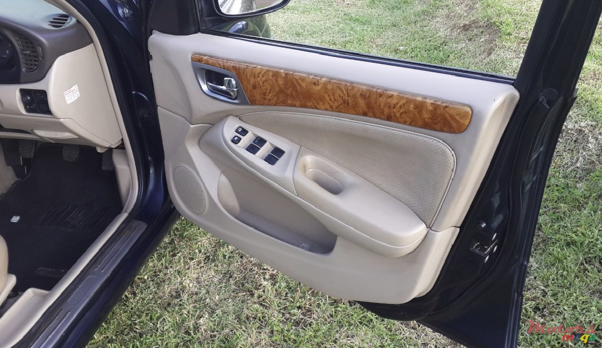 2003' Nissan Sunny N16 photo #4