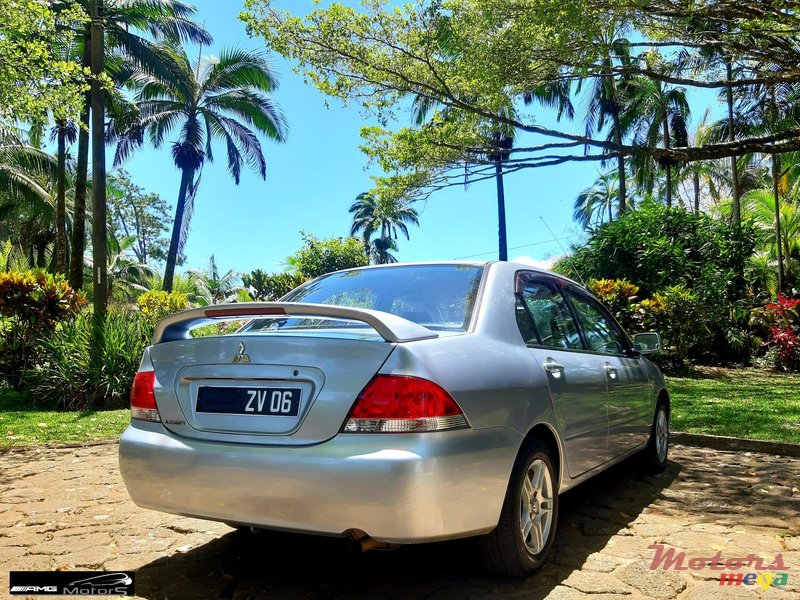 2006' Mitsubishi Lancer GLX 1.5 photo #5