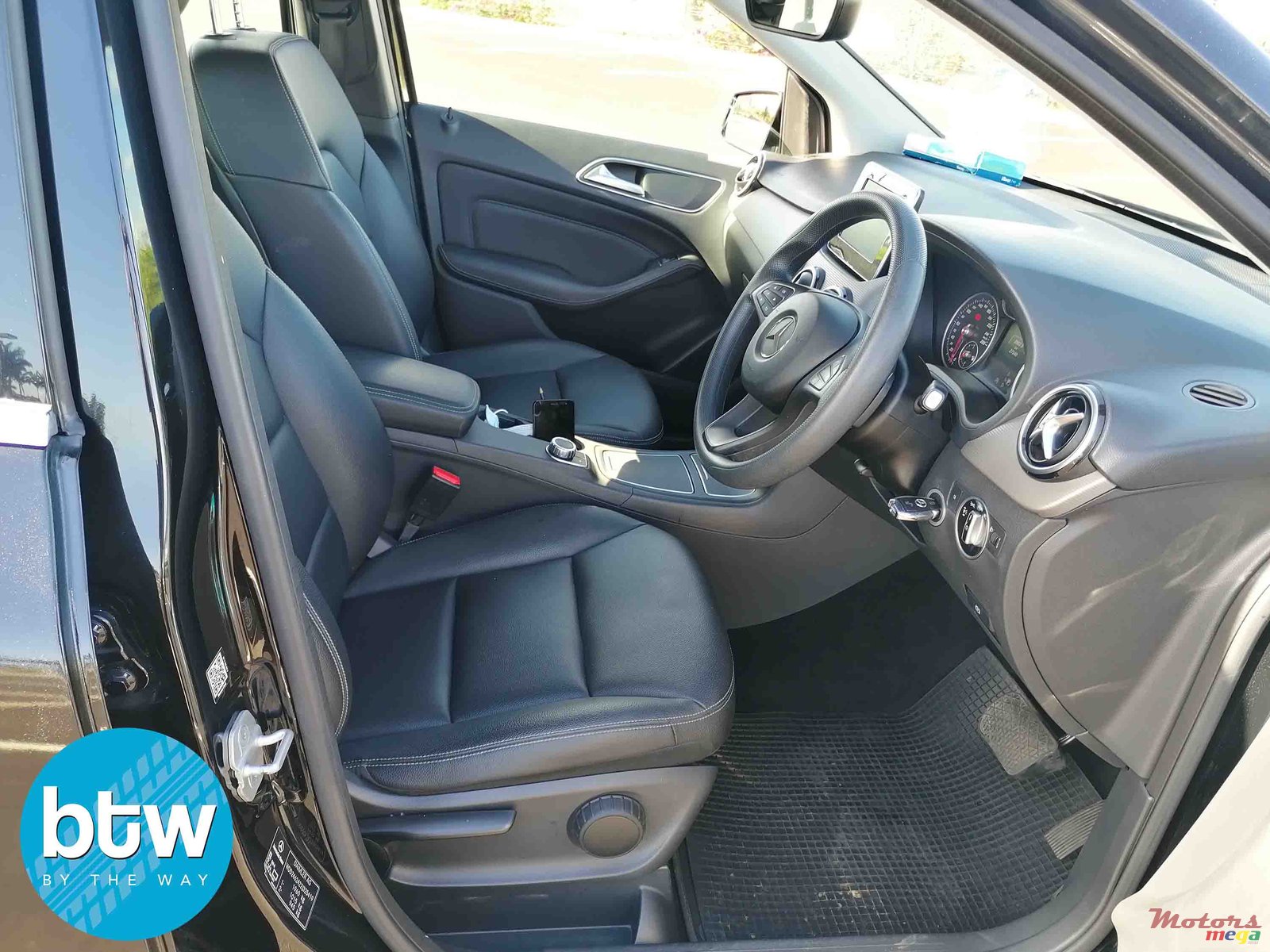 2016' Mercedes-Benz B-Class B180 photo #4