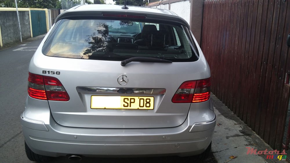 2008' Mercedes-Benz B 150 photo #3