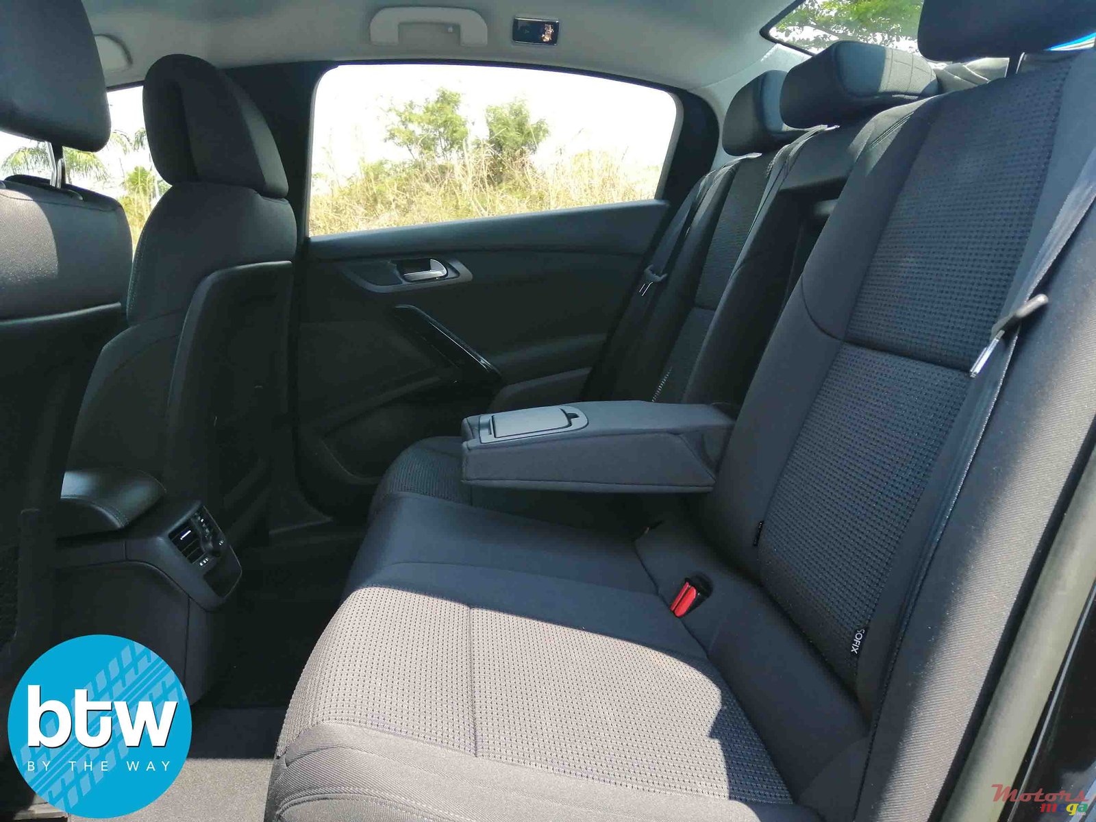 2015' Peugeot 508 photo #4