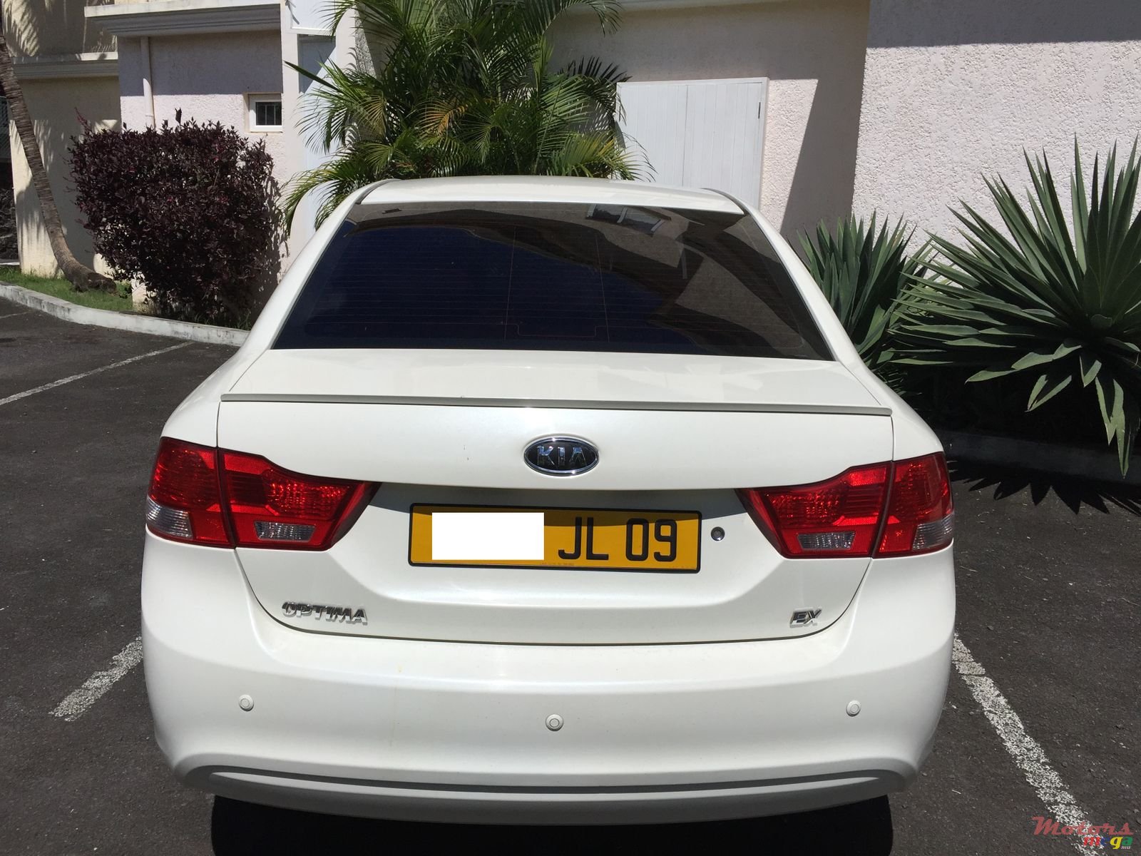 2009' Kia Optima photo #2