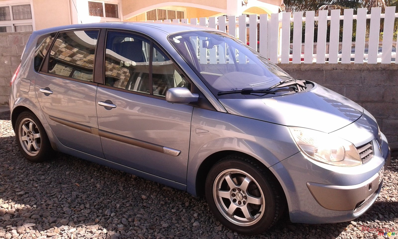 2004' Renault Scenic photo #1