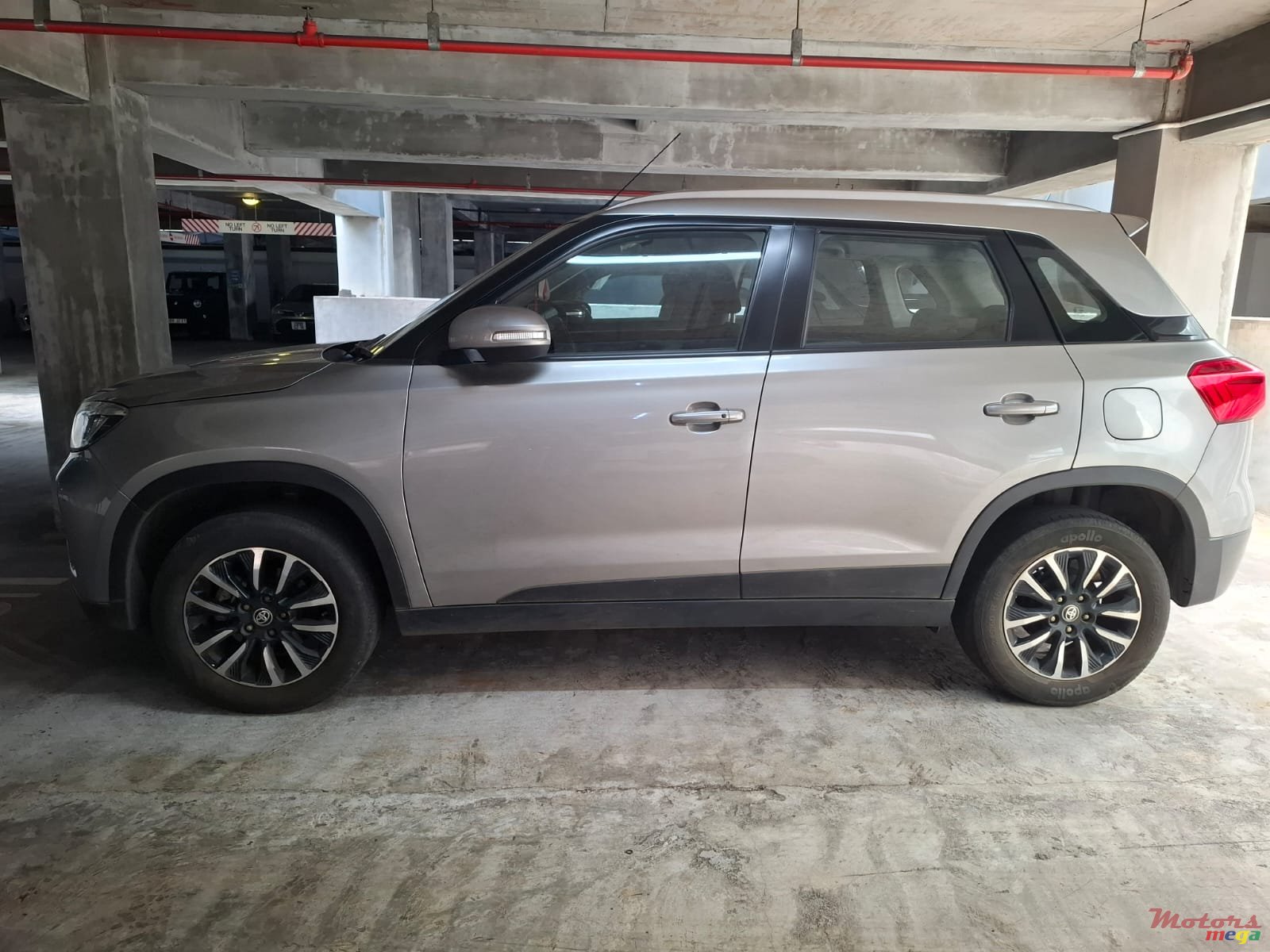 2021' Toyota Urban Cruiser photo #6