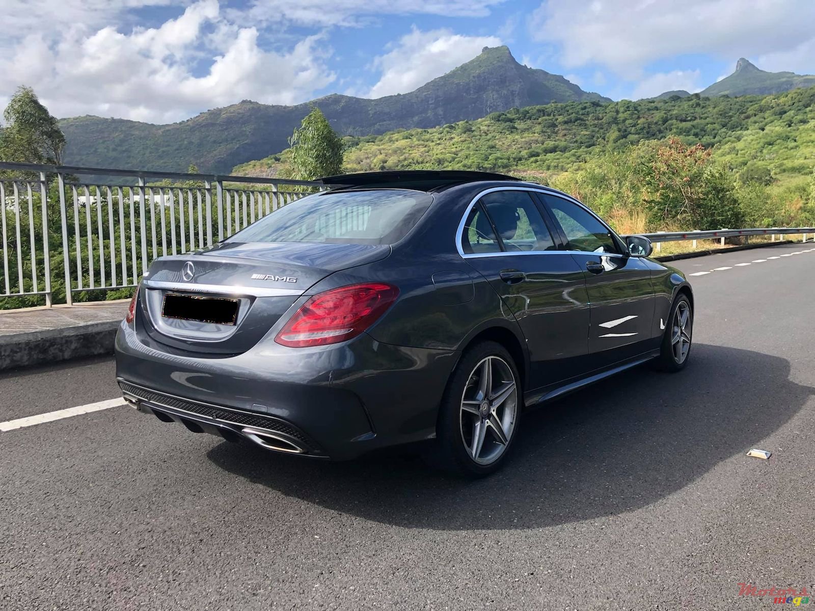 2014' Mercedes-Benz C-Class photo #1