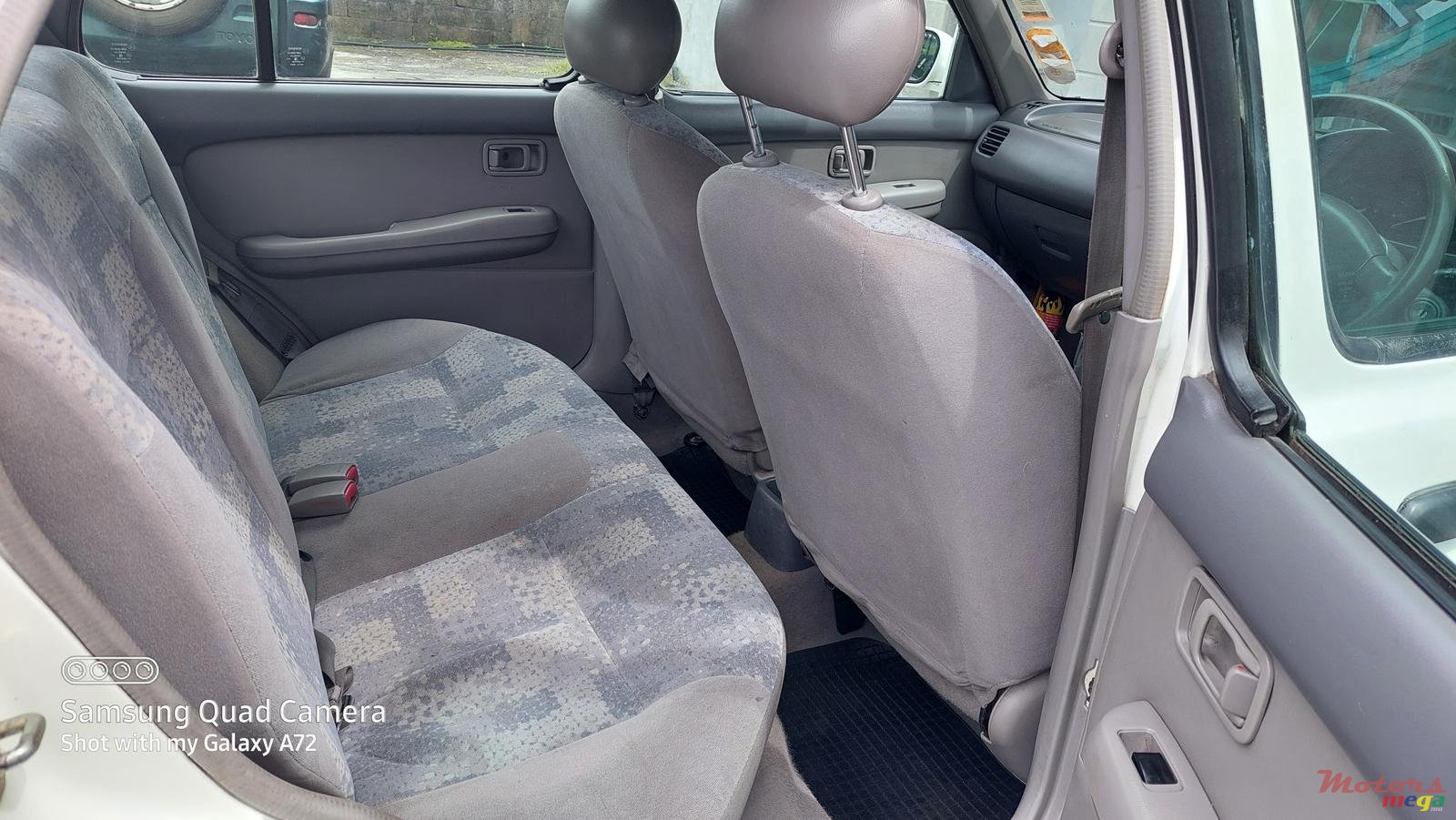 2000' Nissan March photo #7