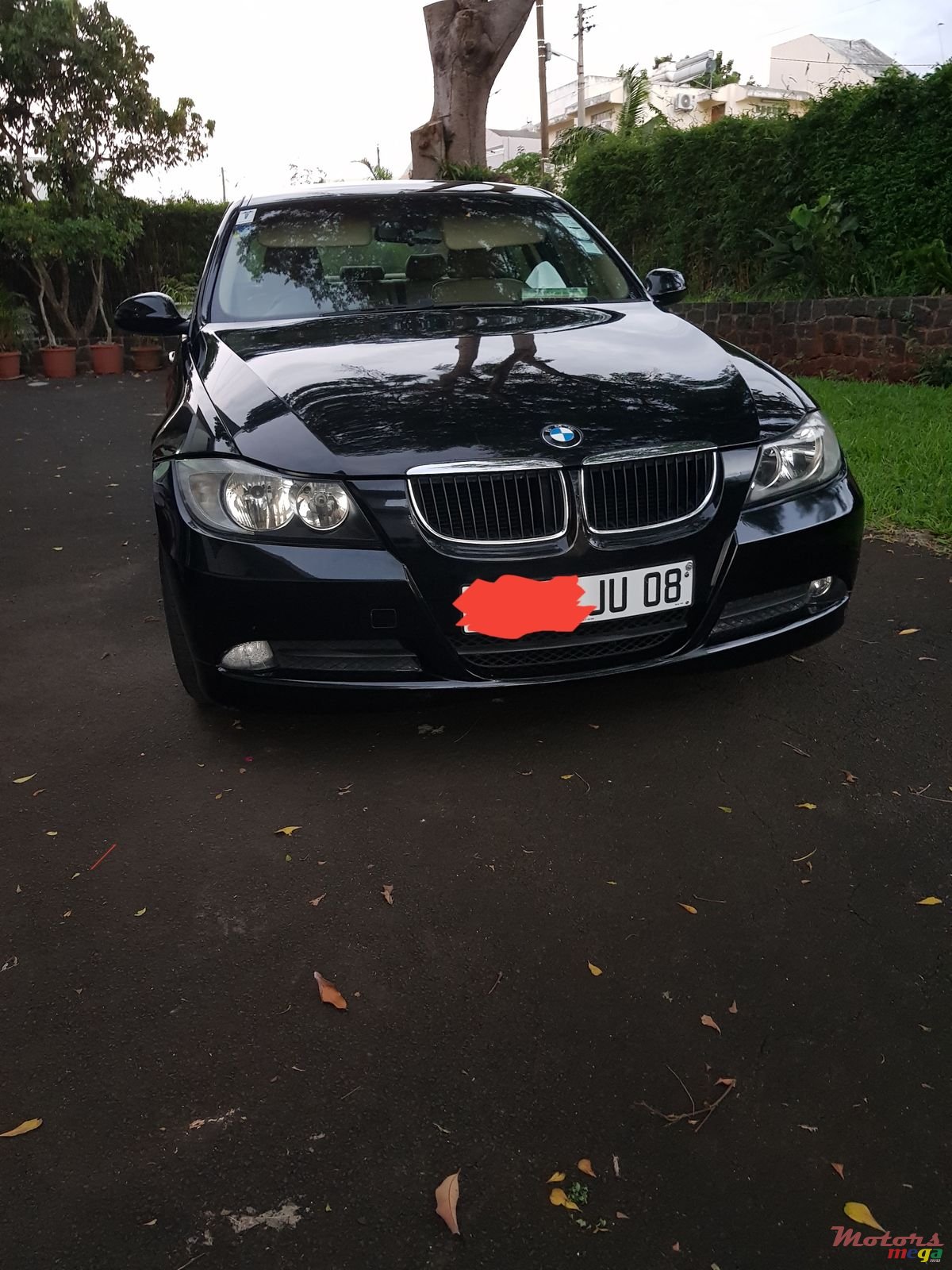 2008' BMW 320 320i photo #1