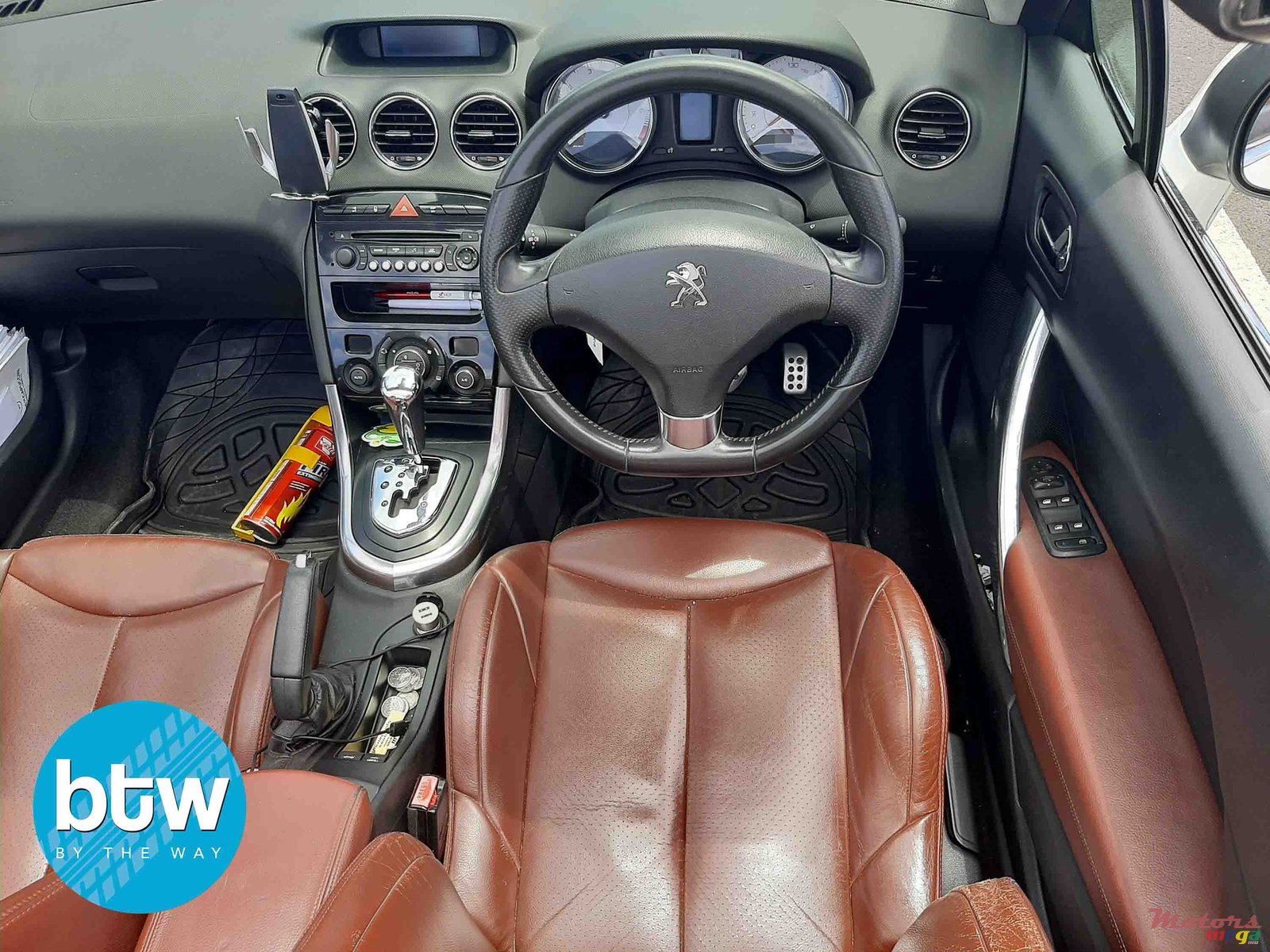 2013' Peugeot 308 photo #6