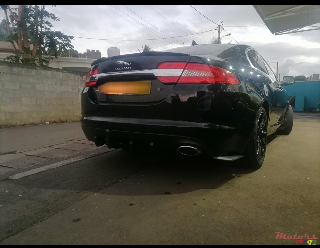 2014' Jaguar XF photo #2