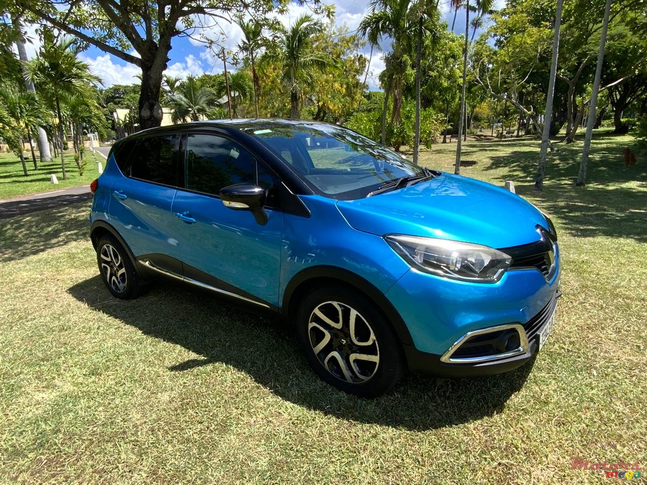 2015' Renault Captur photo #3