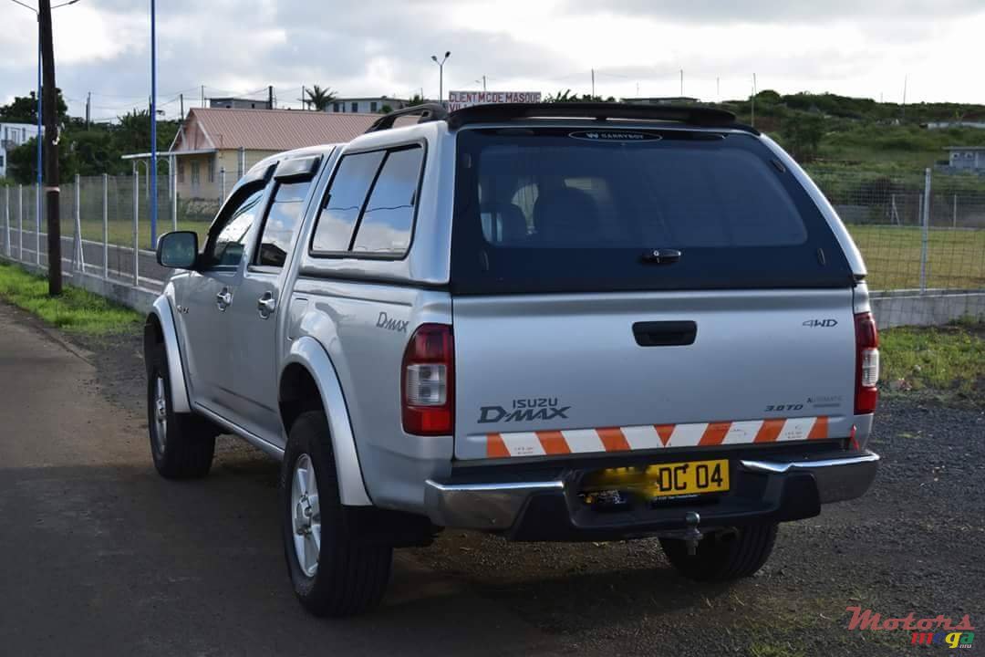2004' Isuzu D-Max LS photo #1