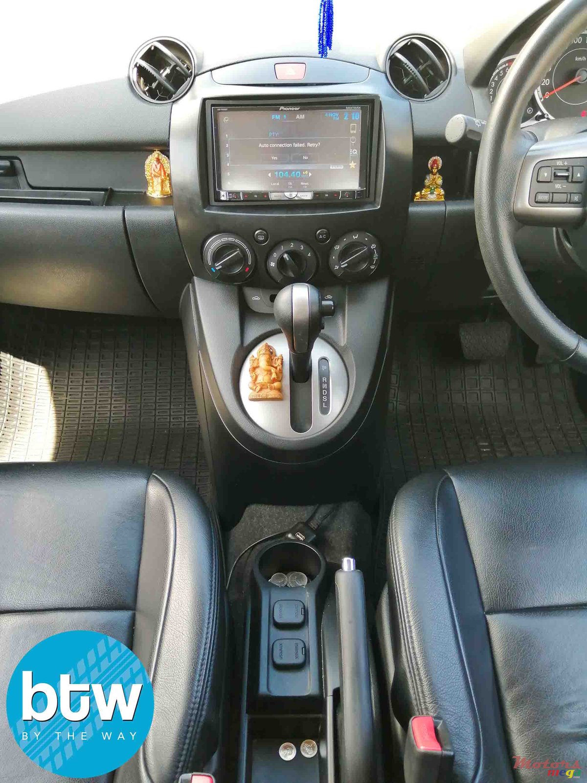 2014' Mazda Demio photo #4