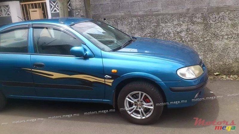 2000' Nissan photo #1