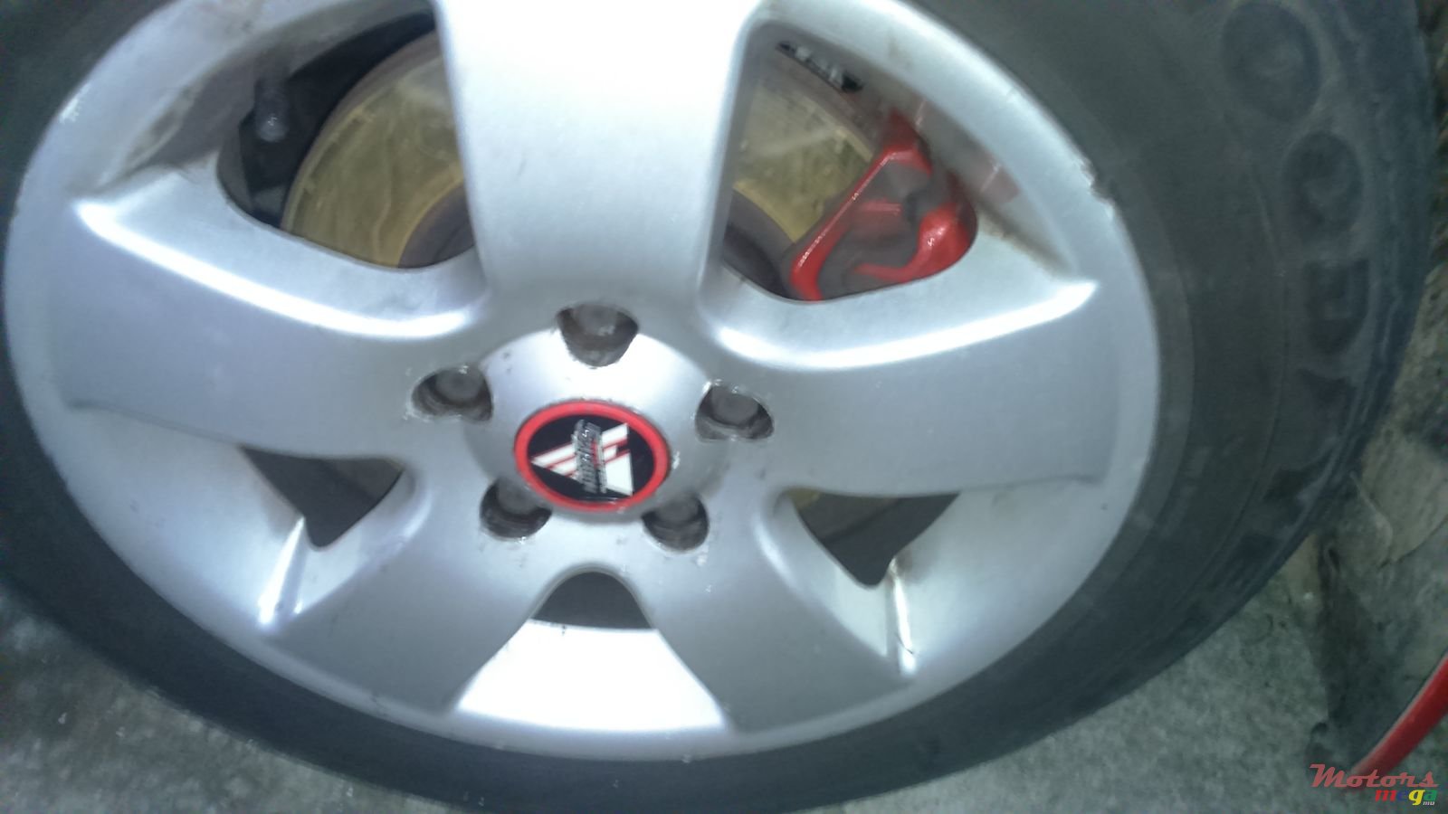 2001' Volkswagen Passat 1900 TDI photo #4