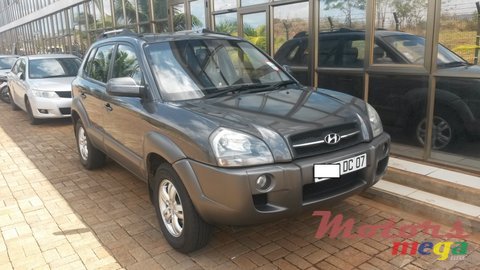 2007' Hyundai Tucson photo #2