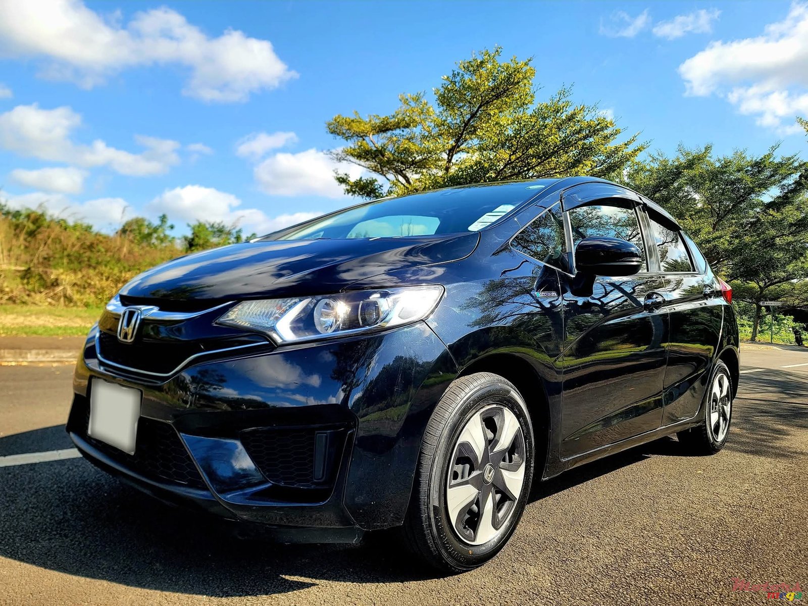 2016' Honda Fit Low mileage hybrid photo #2