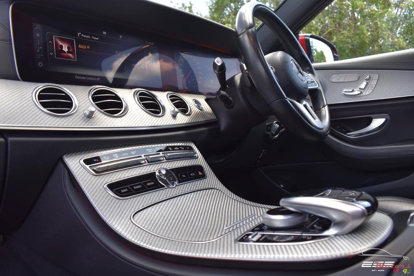 2018' Mercedes-Benz E-Class E350E Hybrid photo #5